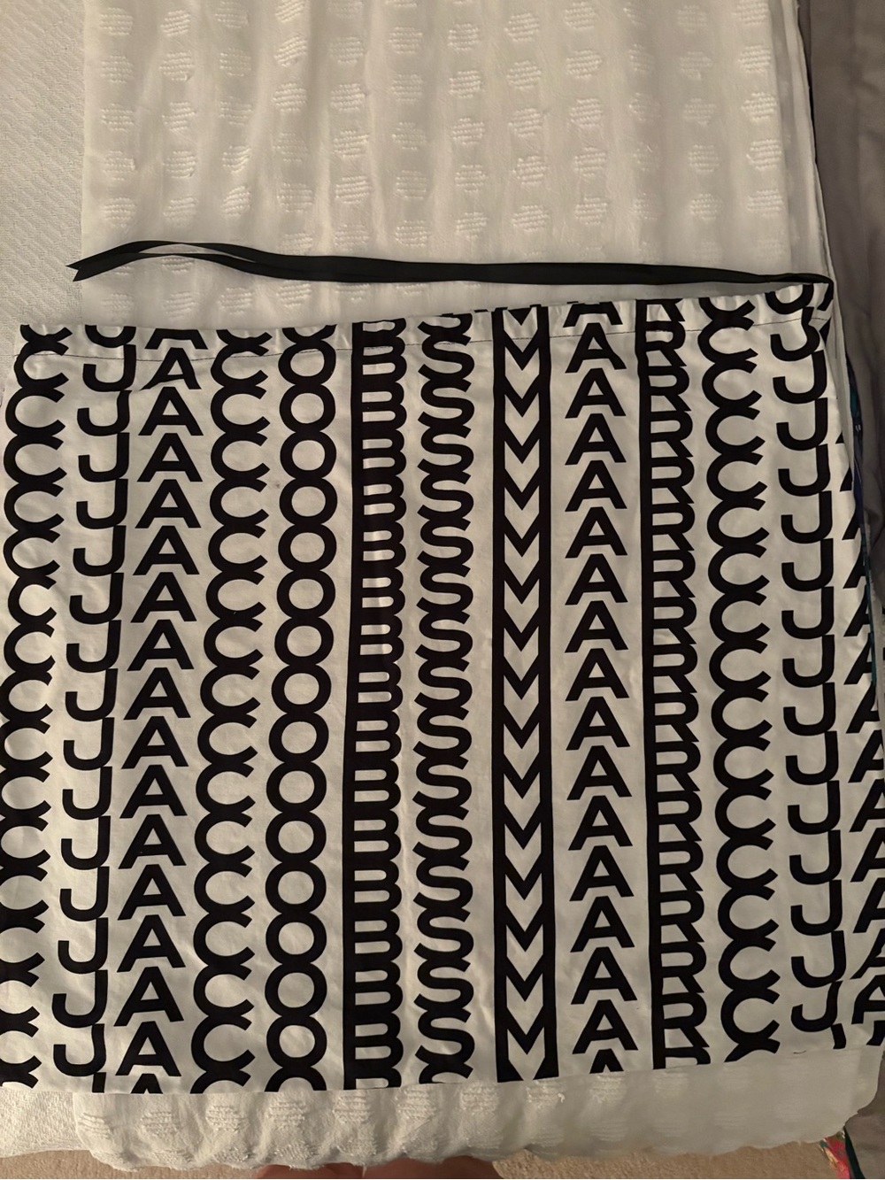 Marc Jacobs Dustbag - Picture 2 of 4